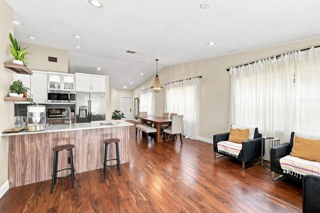 4344 NW 1st Street, Deerfield Beach, FL 33442