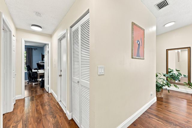 4344 NW 1st Street, Deerfield Beach, FL 33442