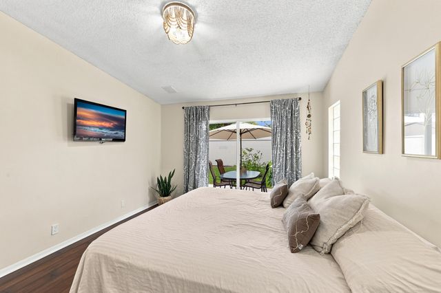 4344 NW 1st Street, Deerfield Beach, FL 33442