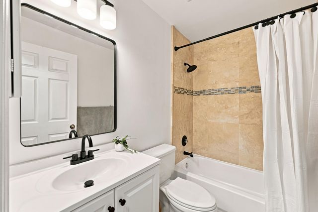 4344 NW 1st Street, Deerfield Beach, FL 33442