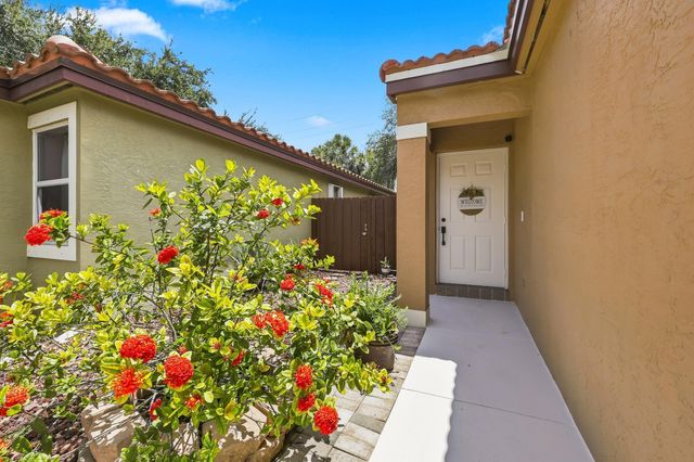 4344 NW 1st Street, Deerfield Beach, FL 33442