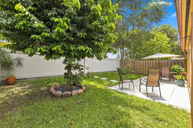 4344 NW 1st Street, Deerfield Beach, FL 33442