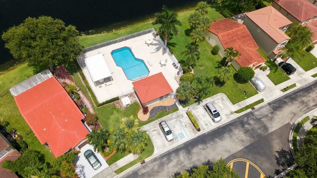 4344 NW 1st Street, Deerfield Beach, FL 33442