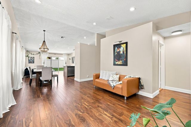 4344 NW 1st Street, Deerfield Beach, FL 33442