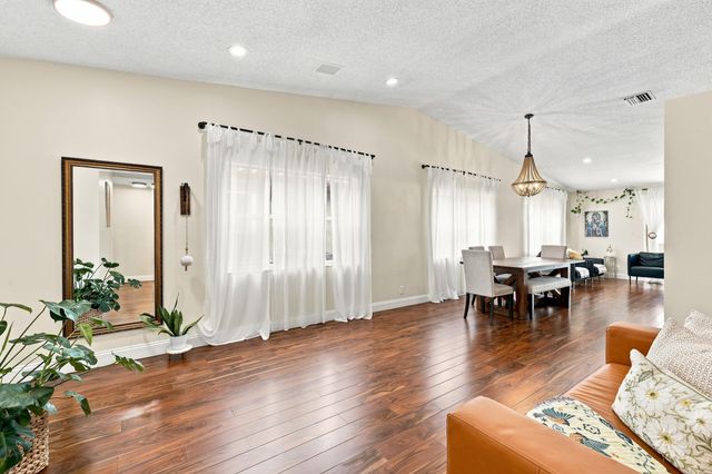 4344 NW 1st Street, Deerfield Beach, FL 33442