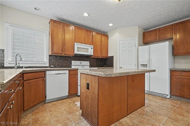 1257 Muchney Circle, Akron, OH 44312