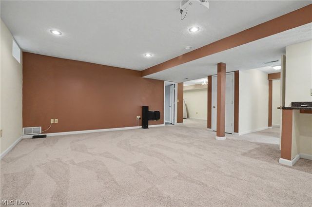 1257 Muchney Circle, Akron, OH 44312