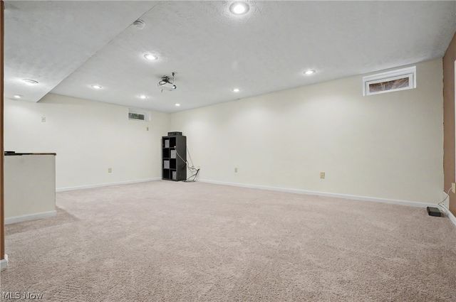 1257 Muchney Circle, Akron, OH 44312