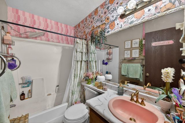 7033 Tristan Cir, Stockton, CA 95210