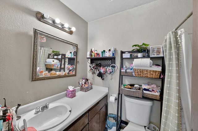 7033 Tristan Cir, Stockton, CA 95210