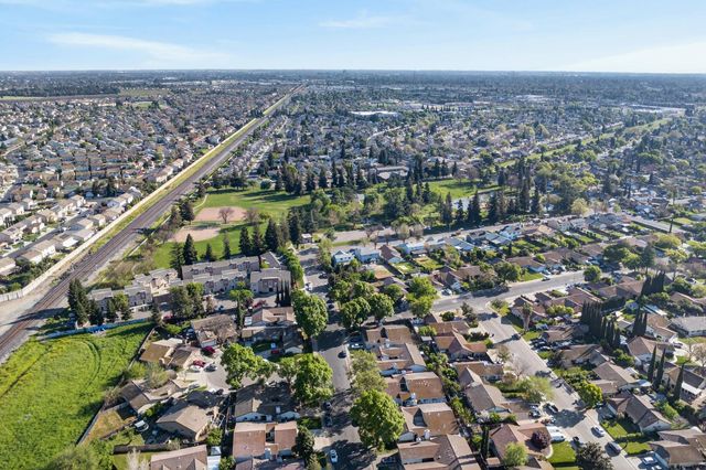 7033 Tristan Cir, Stockton, CA 95210