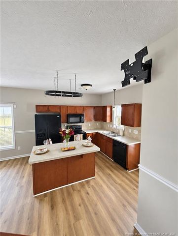 3600 Crosswinds Drive, Hope Mills, NC 28348