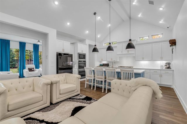 633 North Rivus Overlook Drive, Willis, TX 77318