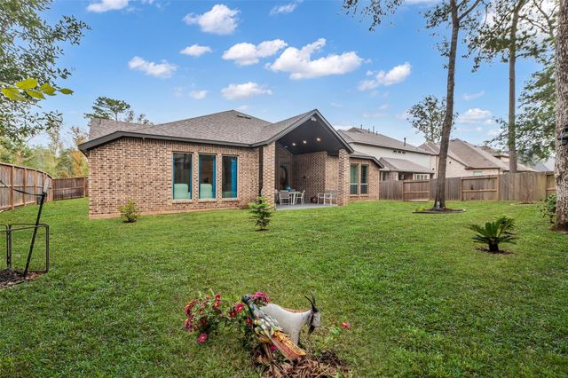 633 North Rivus Overlook Drive, Willis, TX 77318