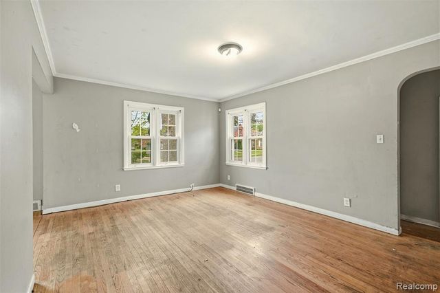 18718 Snowden Street, Detroit, MI 48235