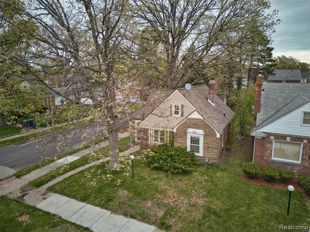 18718 Snowden Street, Detroit, MI 48235
