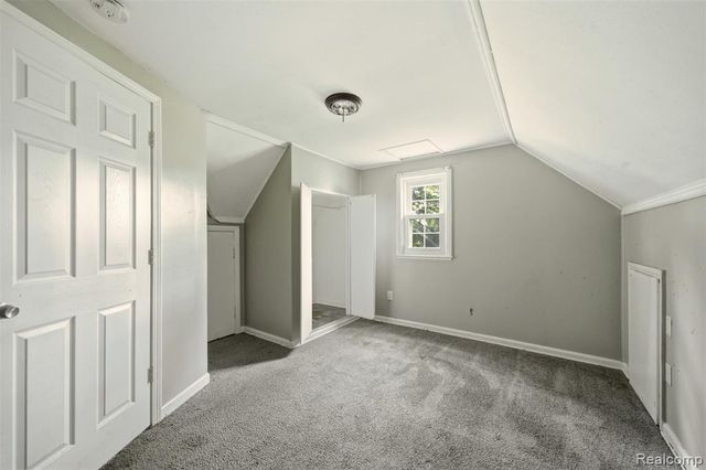 18718 Snowden Street, Detroit, MI 48235