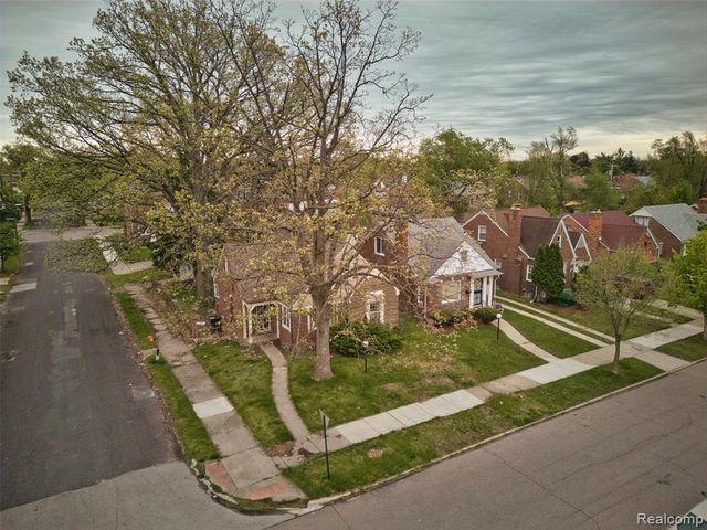18718 Snowden Street, Detroit, MI 48235