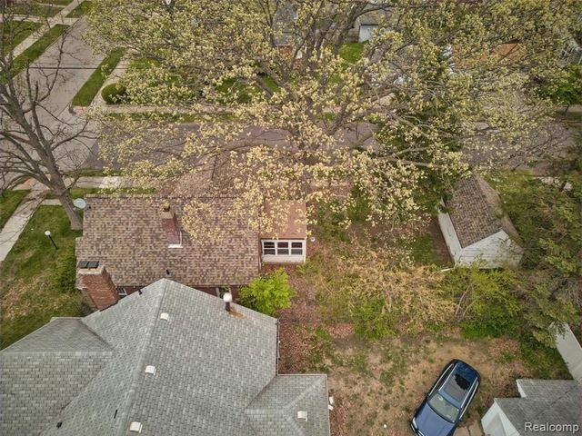 18718 Snowden Street, Detroit, MI 48235