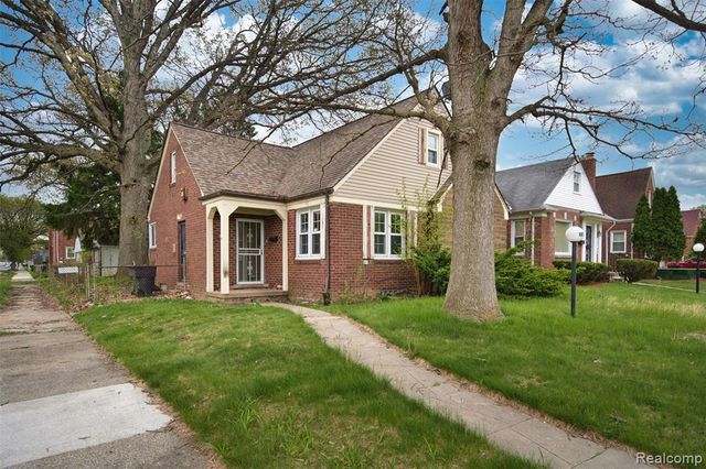 18718 Snowden Street, Detroit, MI 48235