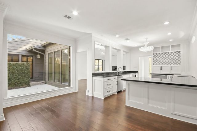 3122 Royal Crescent Drive, Houston, TX 77339