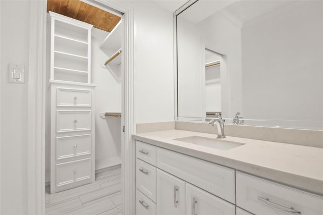 3122 Royal Crescent Drive, Houston, TX 77339