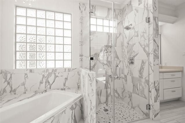 3122 Royal Crescent Drive, Houston, TX 77339