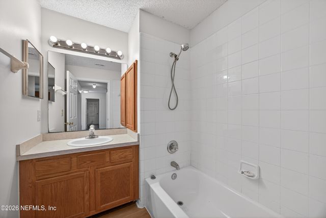 2912 CRANES LANDING Court, Orange Park, FL 32073