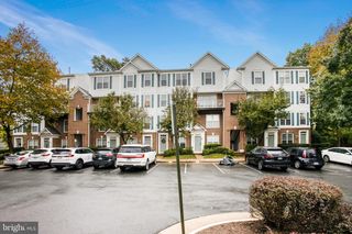 12765 FAIR CREST CT #303, Fairfax, VA 22033