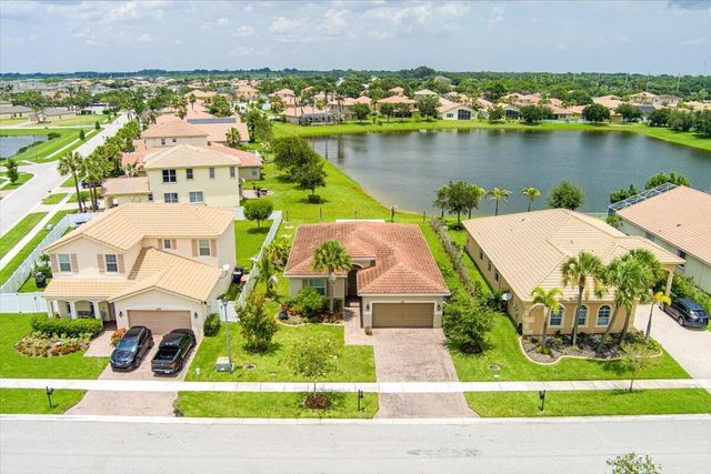 4111 Worlington Terrace, Fort Pierce, FL 34947
