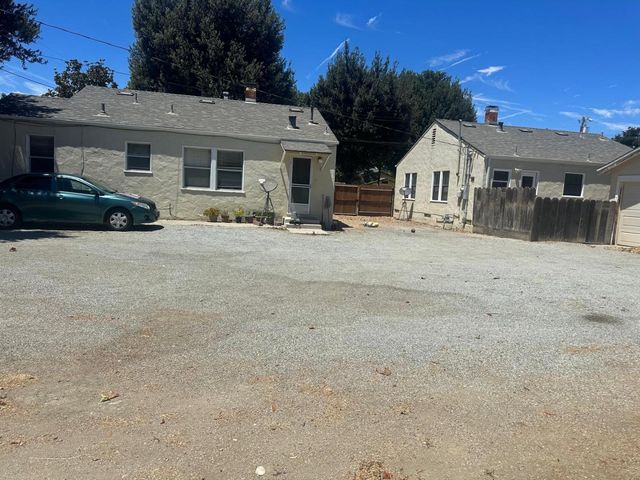 427 & 431 Ellis St, King City, CA 93930