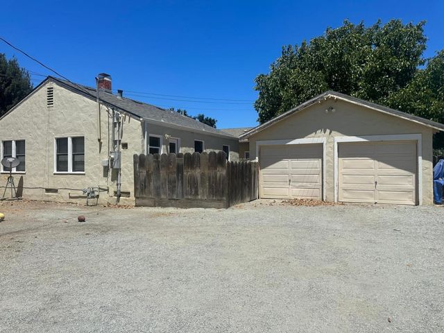 427 & 431 Ellis St, King City, CA 93930