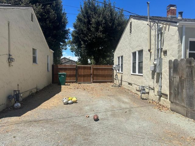427 & 431 Ellis St, King City, CA 93930