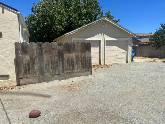 427 & 431 Ellis St, King City, CA 93930