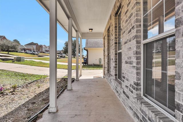 13757 Bighorn Trail, Willis, TX 77378