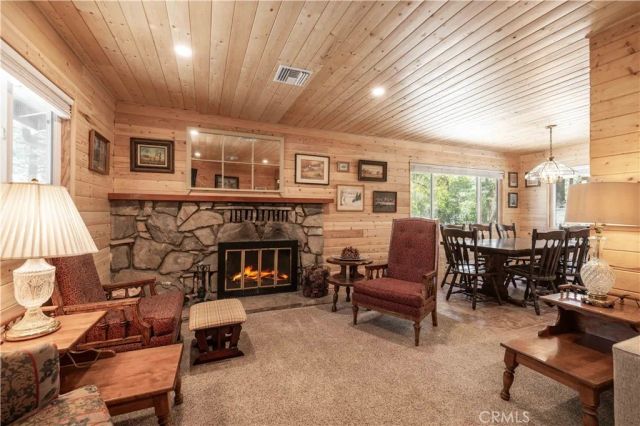 924 Michael, Big Bear City, CA 92314