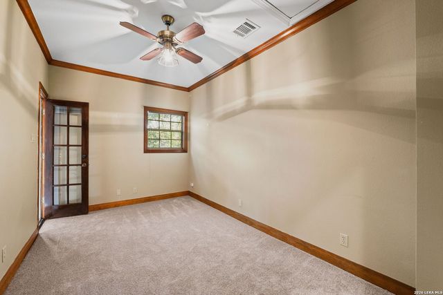 9 Scarborough Square, San Antonio, TX 78218