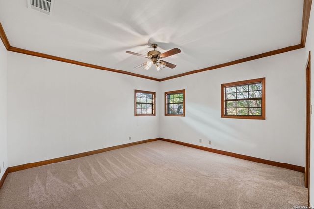 9 Scarborough Square, San Antonio, TX 78218