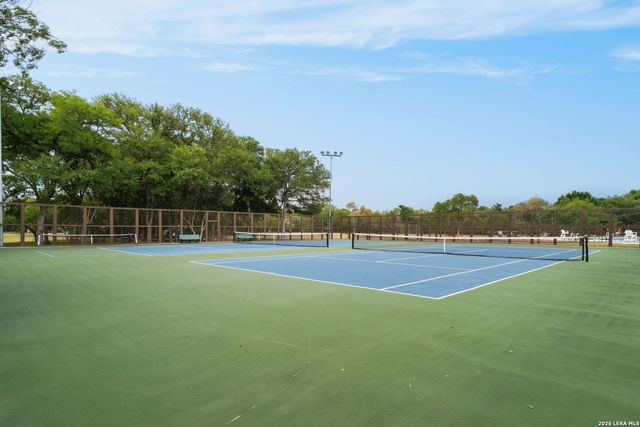 9 Scarborough Square, San Antonio, TX 78218