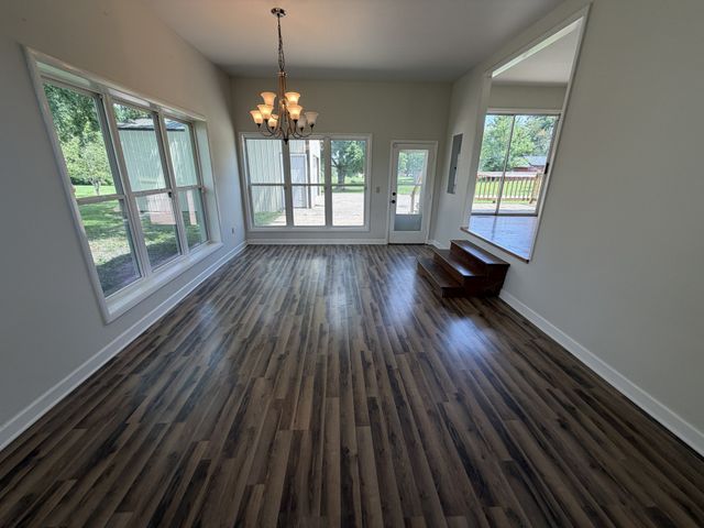 1009 Due West Cir, Lafayette, TN 37083