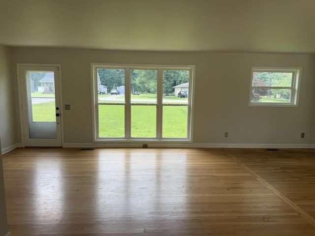 1009 Due West Cir, Lafayette, TN 37083
