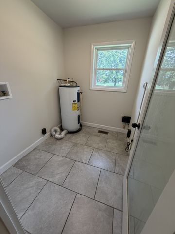 1009 Due West Cir, Lafayette, TN 37083