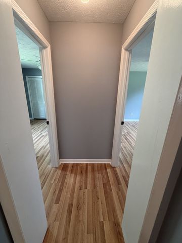 1009 Due West Cir, Lafayette, TN 37083