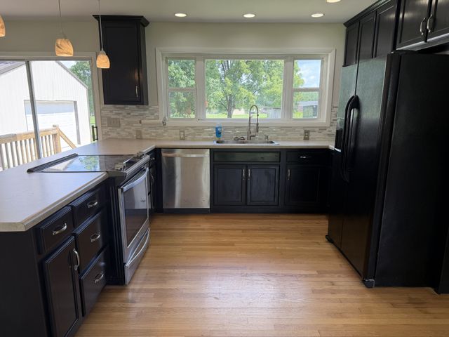 1009 Due West Cir, Lafayette, TN 37083
