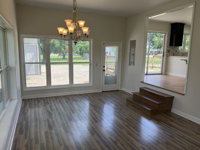 1009 Due West Cir, Lafayette, TN 37083