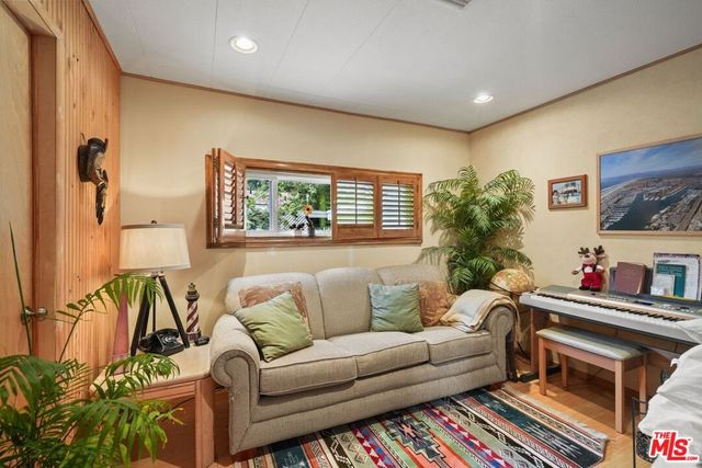 30473 Mulholland 33, Agoura Hills, CA 91301