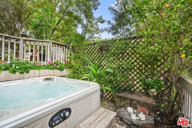 30473 Mulholland 33, Agoura Hills, CA 91301