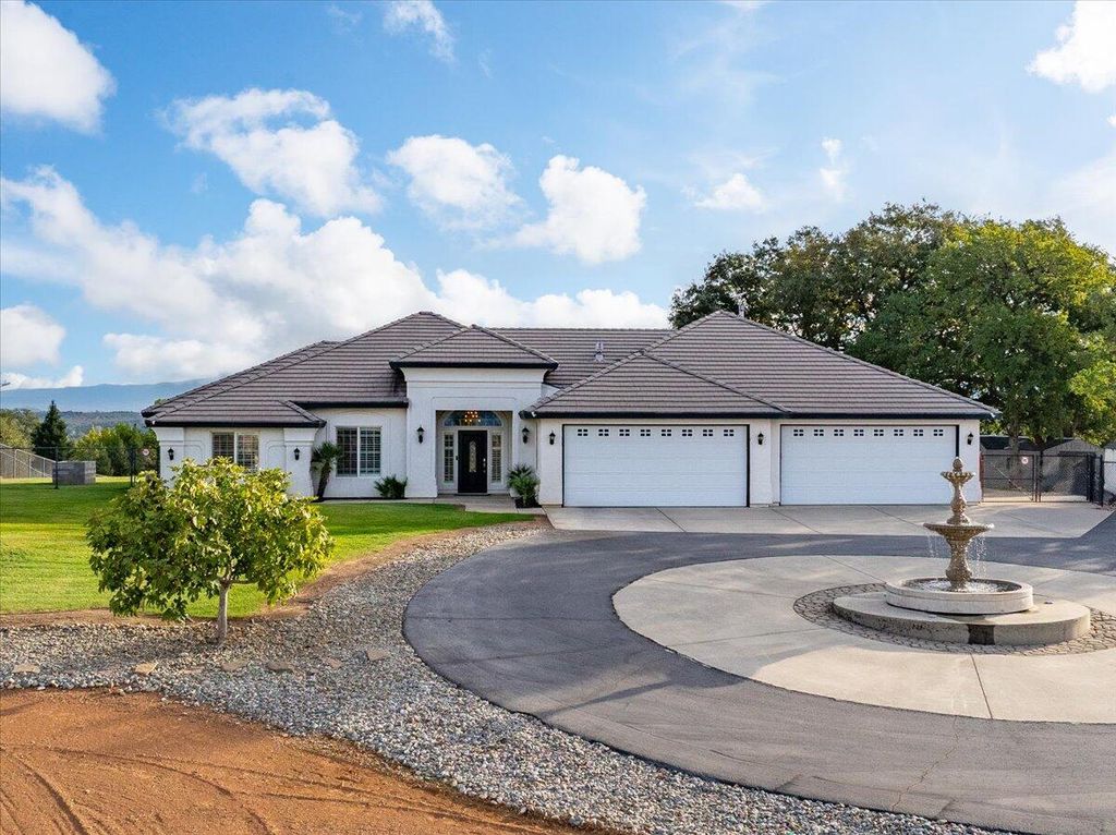 21810 Los Altos Drive, Palo Cedro, CA 96073