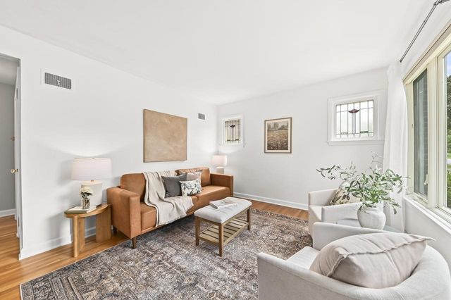 534 N 105th STREET, Wauwatosa, WI 53226