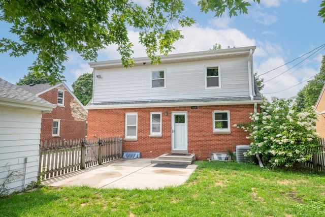 534 N 105th STREET, Wauwatosa, WI 53226